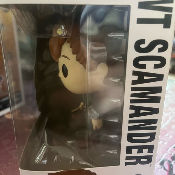 Newt Scamander Funko pop - Picture 2 of 3